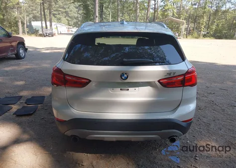 2016 BMW X1 xDrive28I z USA, uszkodzony, nr VIN WBXHT3C36G5F66300